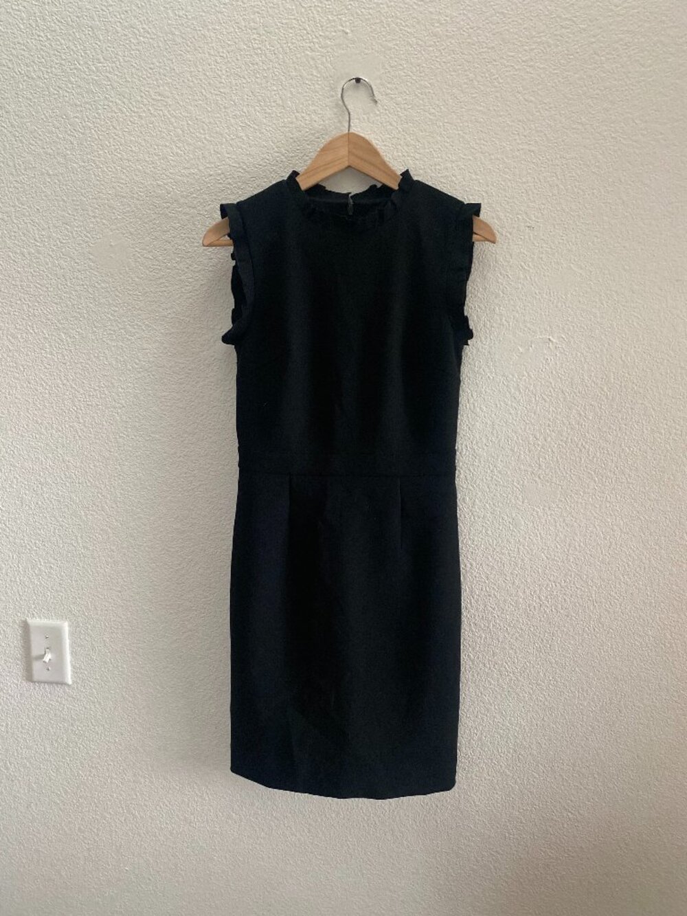 J.Crew Ruffle-Trim Sheath Dress Size 2 Black BP646 Formal Business Wedding